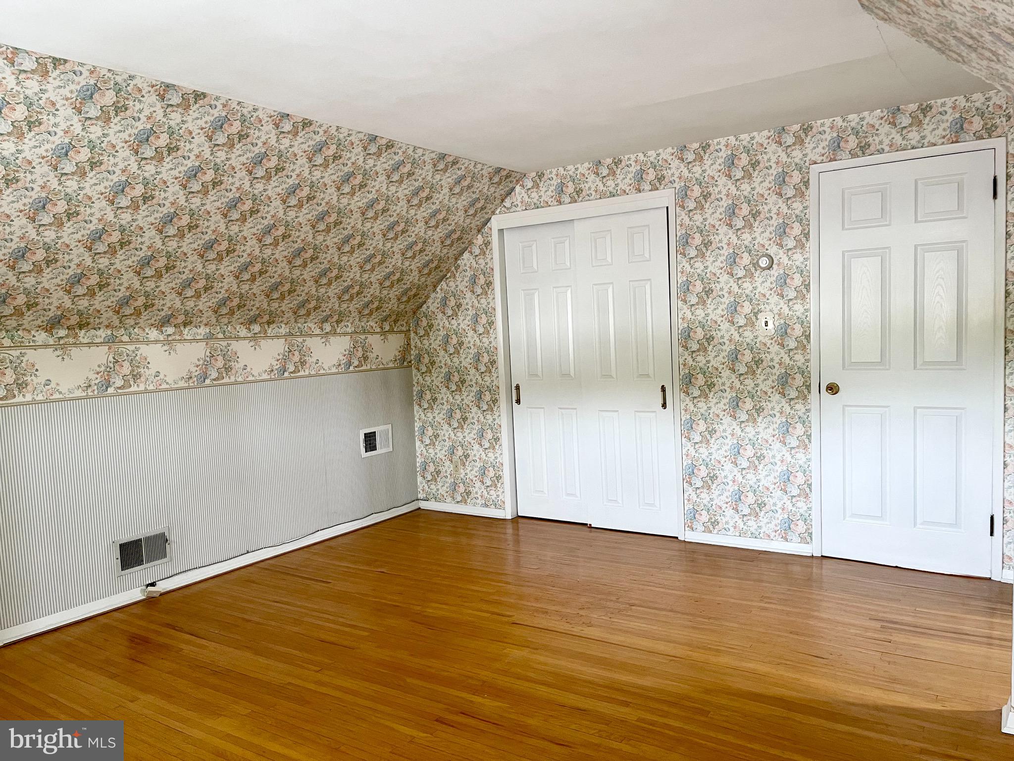 29 Rolling Lane Hamilton, NJ 08690 - Photo 18 of 21