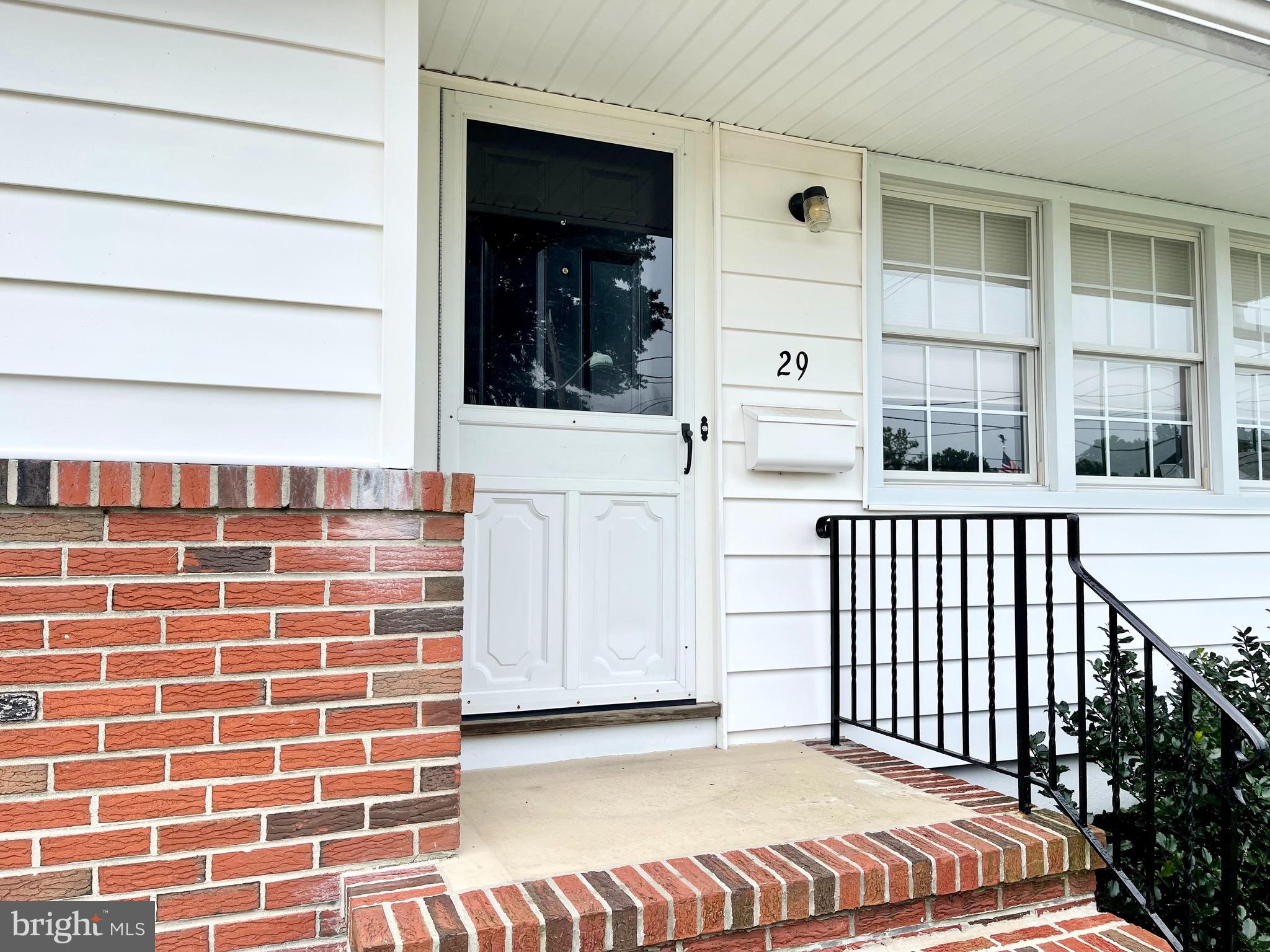 29 Rolling Lane Hamilton, NJ 08690 - Photo 4 of 21