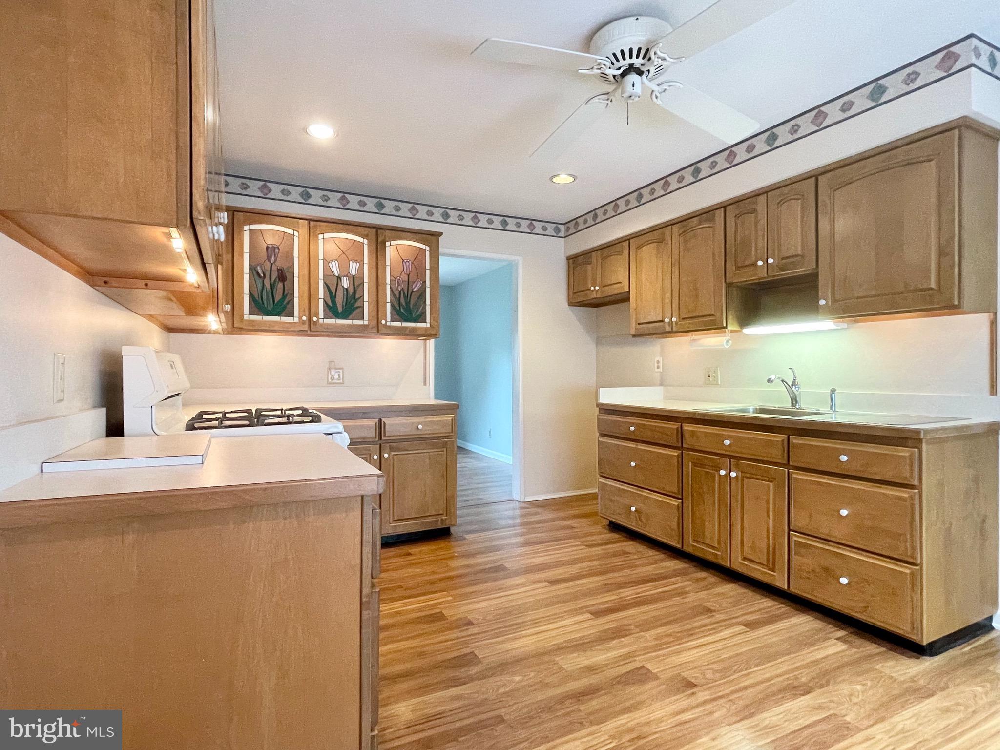 29 Rolling Lane Hamilton, NJ 08690 - Photo 9 of 21