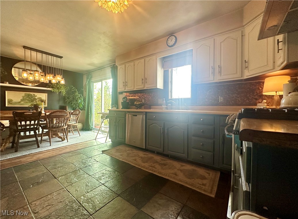 824 Upton Road Youngstown, OH 44509 - Photo 13 of 50 Gallery Image 13