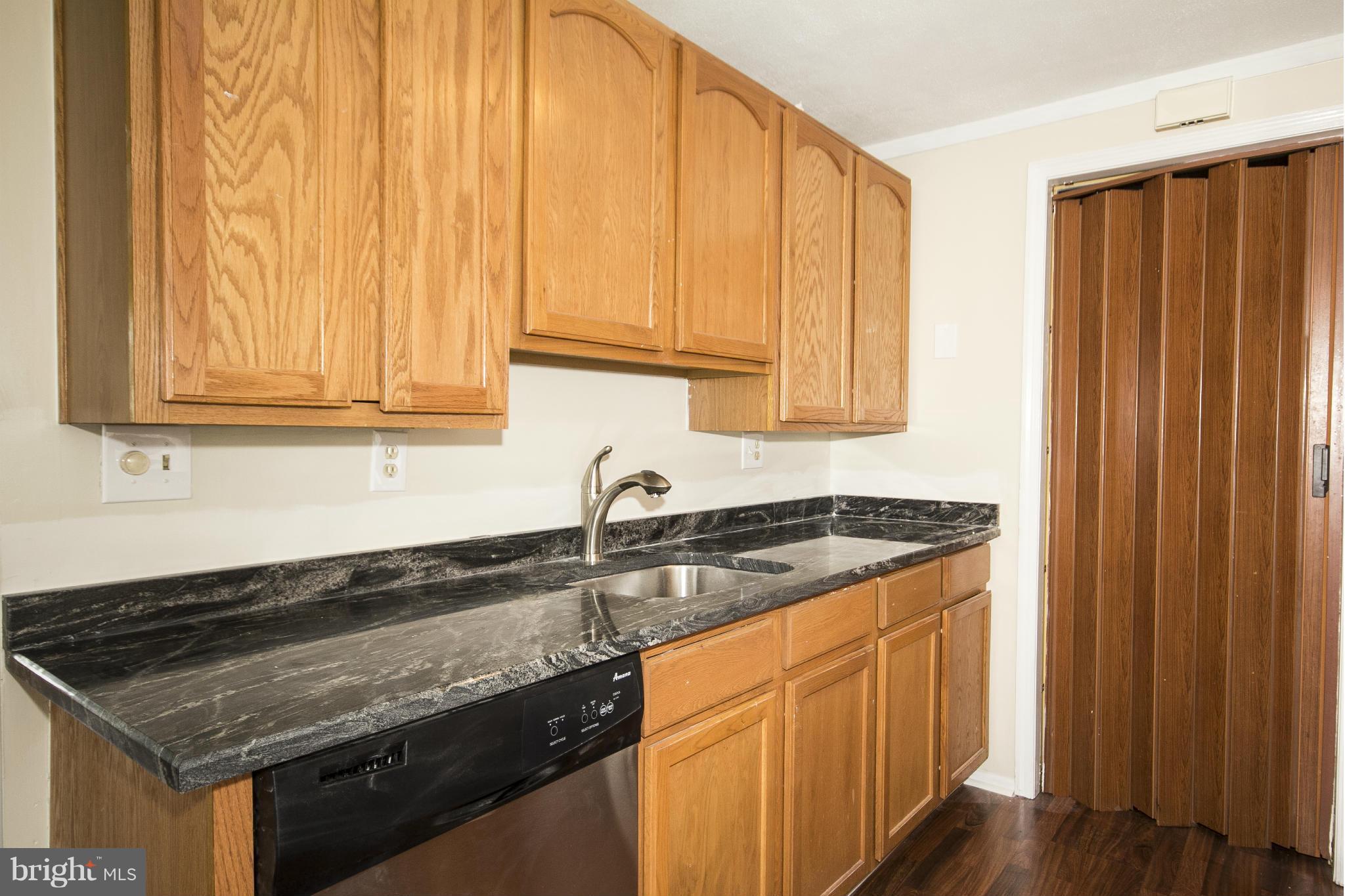 16 Coliston Road, Unit B Reisterstown, MD 21136 - Photo 11 of 18 Kitchen