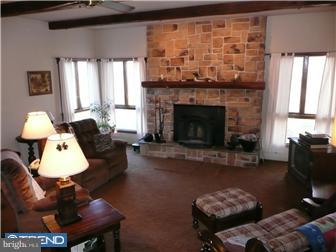 1025 Pross Road Lansdale, PA 19446 - Photo 4 of 12 Family Room