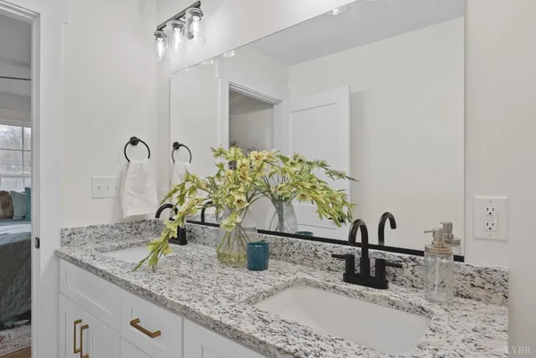 $289,900 | 84 Locust Drive, Louisa, VA 23093