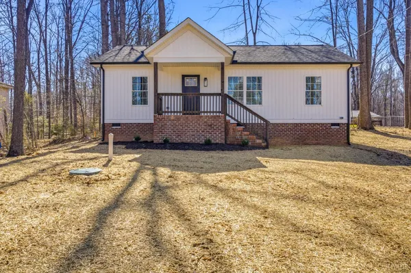 $289,900 | 84 Locust Drive, Louisa, VA 23093