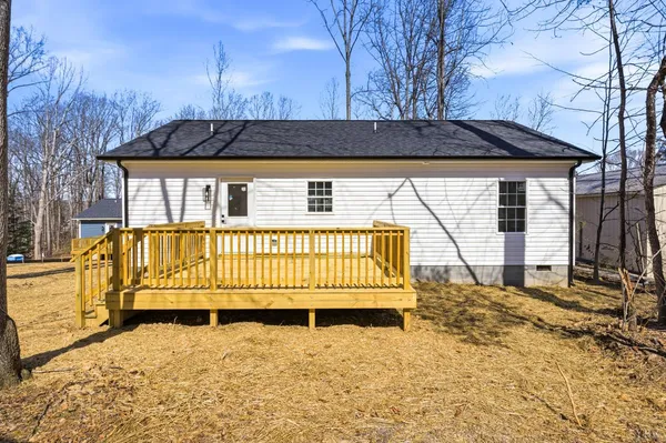 $289,900 | 84 Locust Drive, Louisa, VA 23093