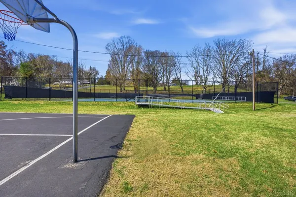 $289,900 | 84 Locust Drive, Louisa, VA 23093