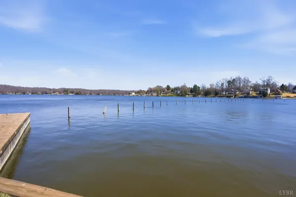 $289,900 | 84 Locust Drive, Louisa, VA 23093