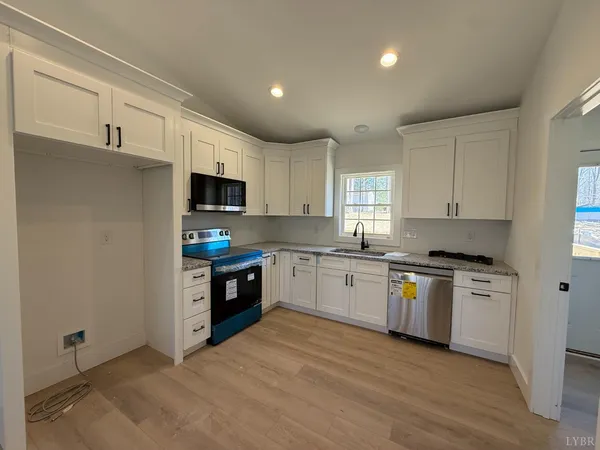 $289,900 | 84 Locust Drive, Louisa, VA 23093