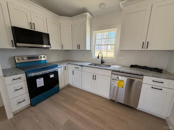 $289,900 | 84 Locust Drive, Louisa, VA 23093