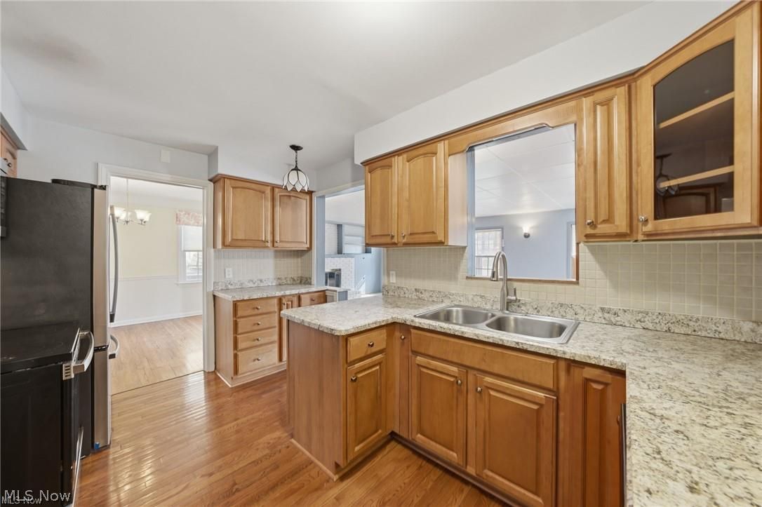 5284 Edenhurst Road Lyndhurst, OH 44124 - Photo 17 of 50