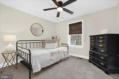 $869,900 | 122 North Lake Drive, Stevensville, MD 21666