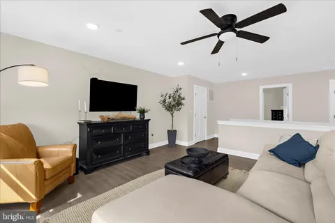 $875,000 | 122 North Lake Drive, Stevensville, MD 21666