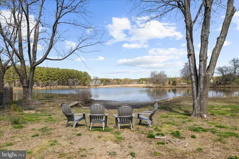 $869,900 | 122 North Lake Drive, Stevensville, MD 21666