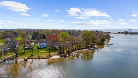 $869,900 | 122 North Lake Drive, Stevensville, MD 21666