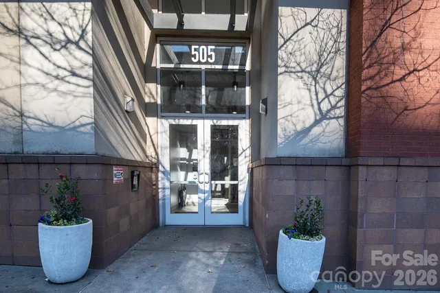 $290,000 | 505 East 6th Street, Unit 603, Charlotte, NC 28202