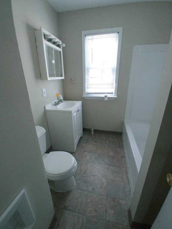 23 Merrimac Avenue Springfield, MA 01104 - Photo 9 of 14 Gallery Image 9