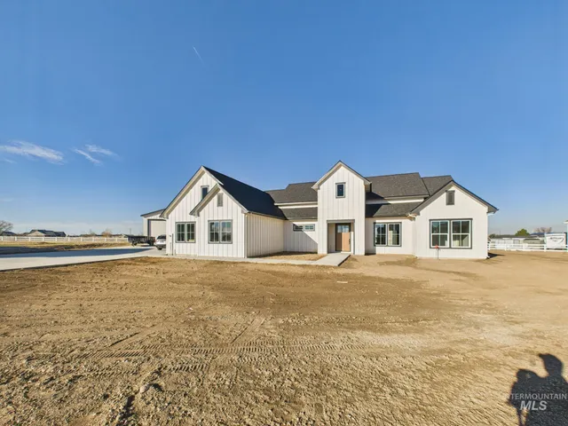 $1,080,000 | 7780 Minam Drive, Middleton, ID 83644