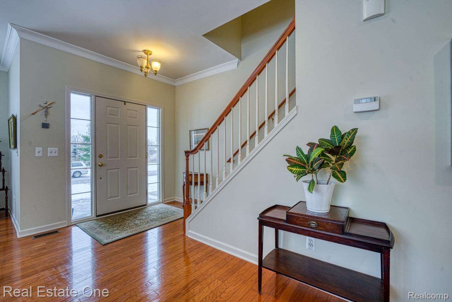 3658 Everett Drive Rochester, MI 48307 - Photo 8 of 43 DSC01571.jpg