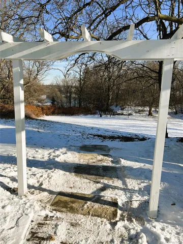 a view of a entryway