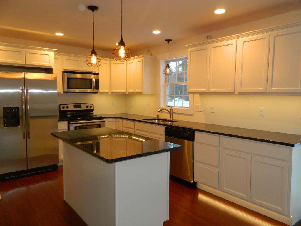 186 Reservoir Road Northfield, NH 03276 - Photo 7 of 36