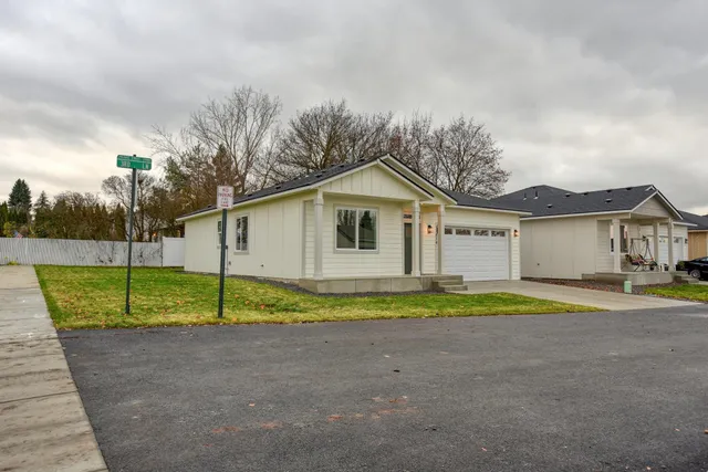 $414,900 | 17814 East 3rd Lane, Spokane Valley, WA 99016