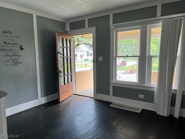 524 East 147th Street Cleveland, OH 44110 - Photo 7 of 22