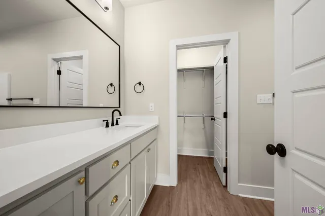 $195,500 | 8007 Arnold Road, Unit 3B, Denham Springs, LA 70726