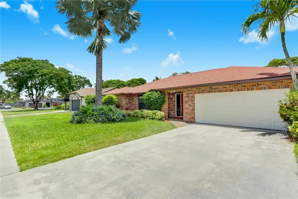 $5,400 | 1130 Northwest 78th Terrace, Plantation, FL 33322