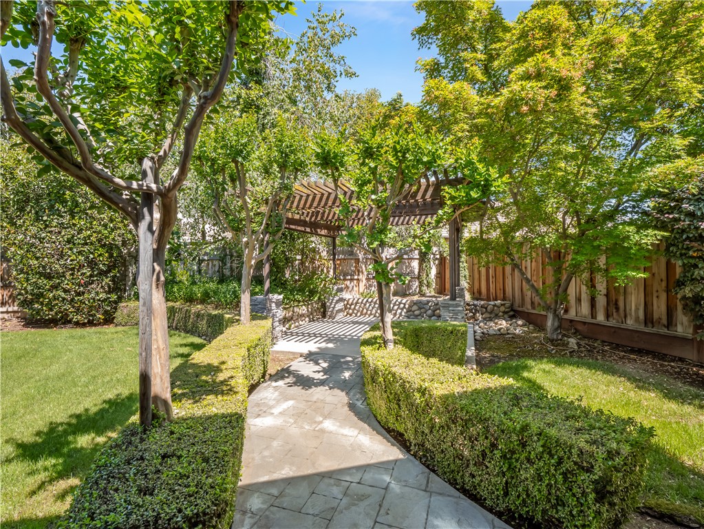 1582 East Revere Road Fresno, CA 93720 - Photo 40 of 49