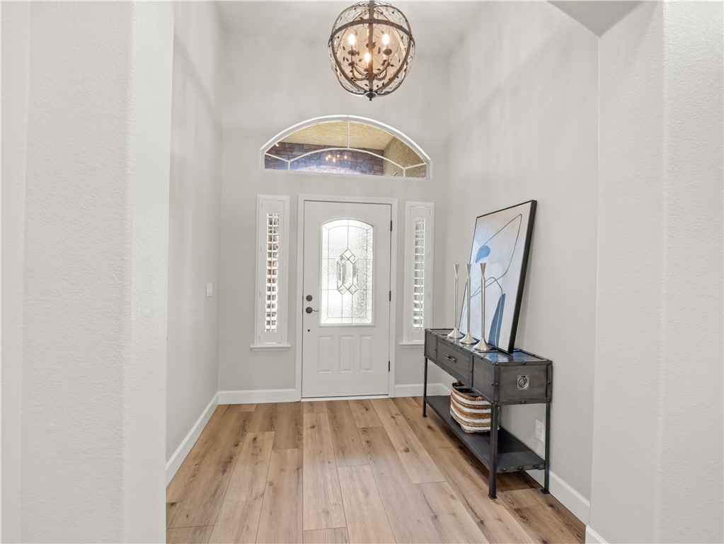 1582 East Revere Road Fresno, CA 93720 - Photo 5 of 49