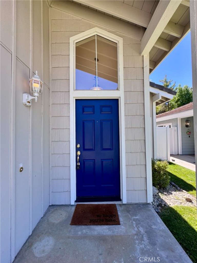 31585 Corte Salinas Temecula, CA 92592 - Photo 6 of 42 a view of front door of house