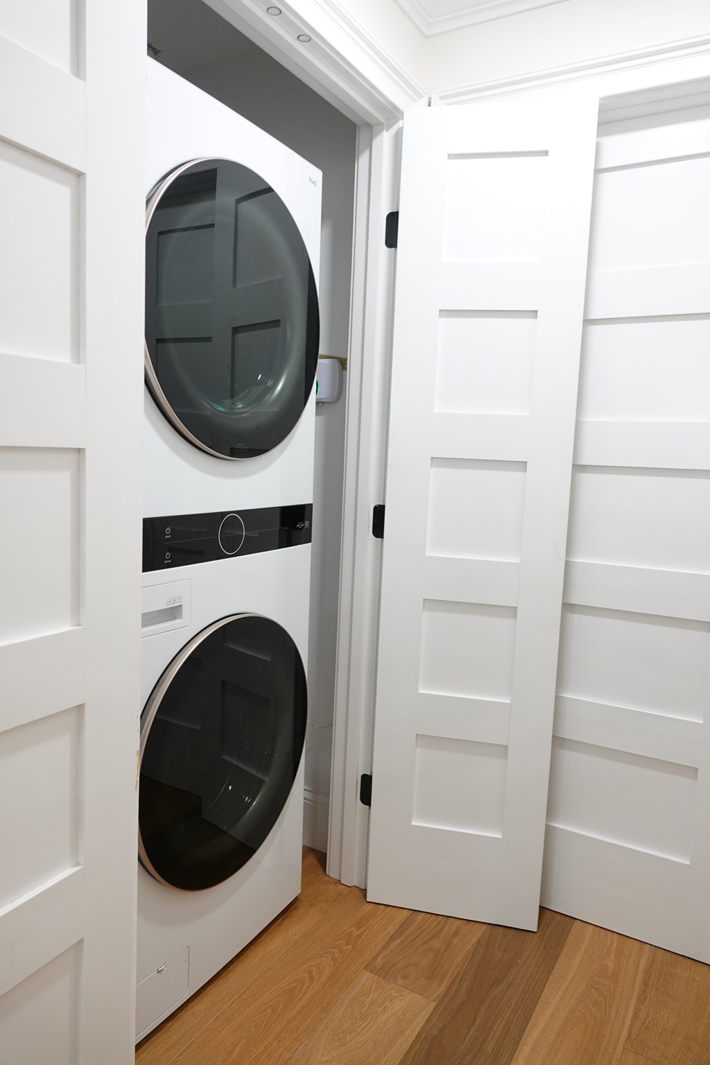 4 Mill Pond Road, Unit B Burlington, MA 01803 - Photo 22 of 32 Gallery Image 22