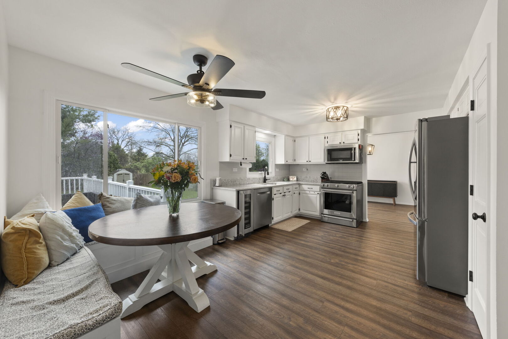 1522 South Naperville Road Wheaton, IL 60189 - Photo 8 of 39 Gallery Image 8
