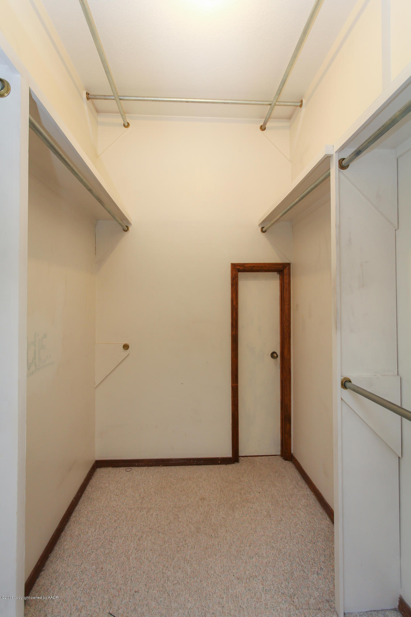 7915 Santa Fe Trail Amarillo, TX 79110 - Photo 34 of 57 a view of closet