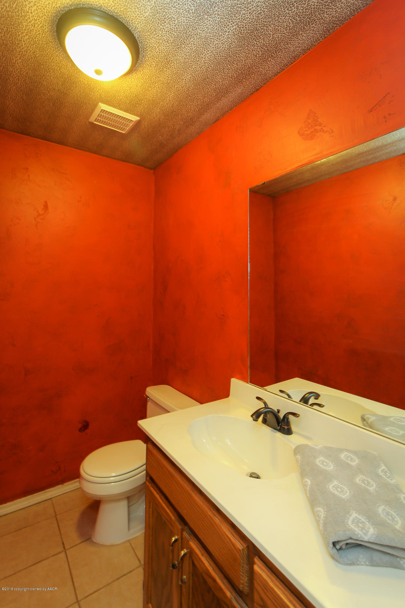 7915 Santa Fe Trail Amarillo, TX 79110 - Photo 39 of 57 a bathroom with a sink and a toilet