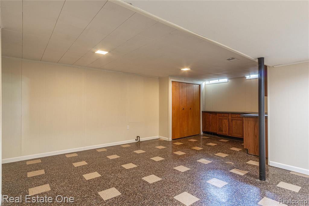 32601 West 13 Mile Road Farmington Hills, MI 48334 - Photo 40 of 53