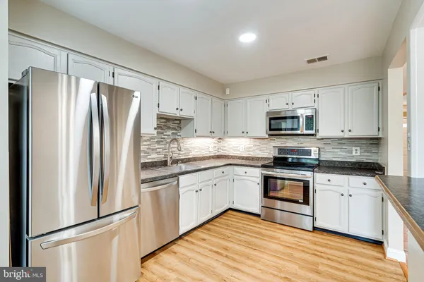 $3,000 | 5708 Heritage Crossing Court, Centreville, VA 20120