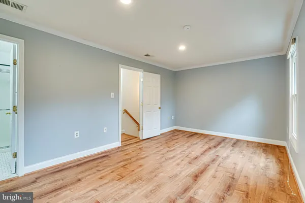$3,000 | 5708 Heritage Crossing Court, Centreville, VA 20120