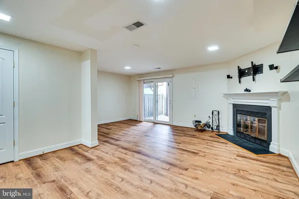 $3,000 | 5708 Heritage Crossing Court, Centreville, VA 20120