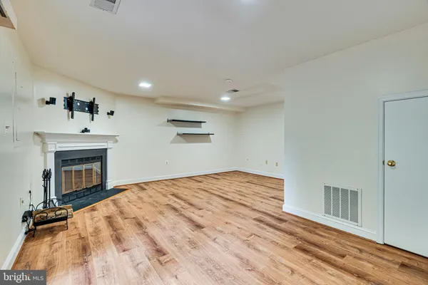 $3,000 | 5708 Heritage Crossing Court, Centreville, VA 20120