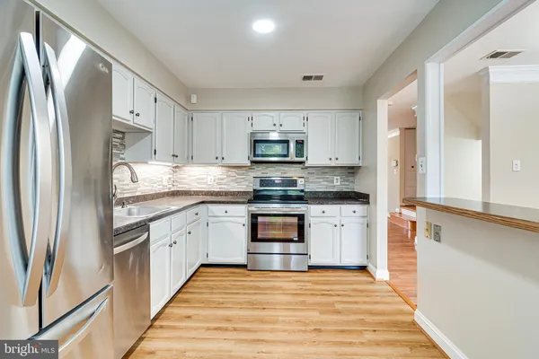 $3,000 | 5708 Heritage Crossing Court, Centreville, VA 20120