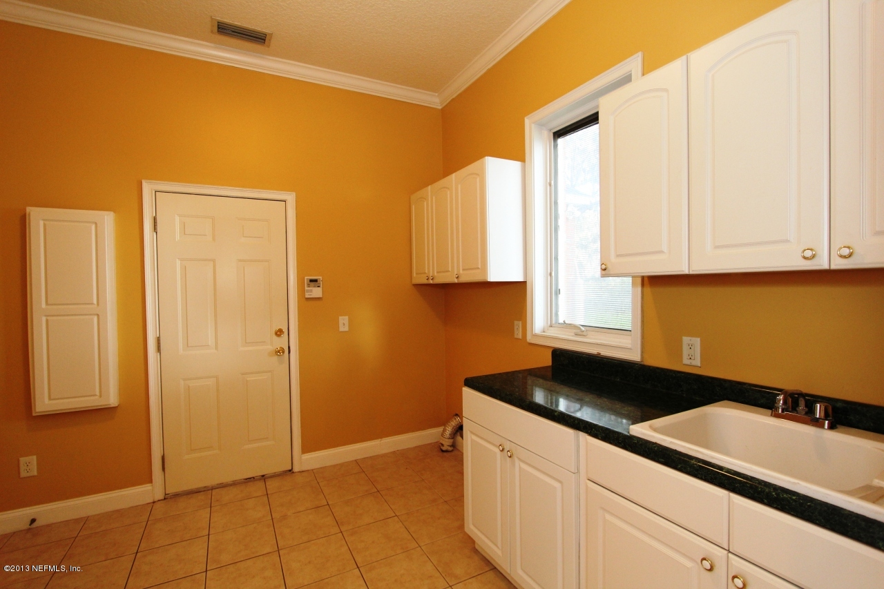 2932 Magnolia Road Orange Park, FL 32065 - Photo 48 of 109 Laundry