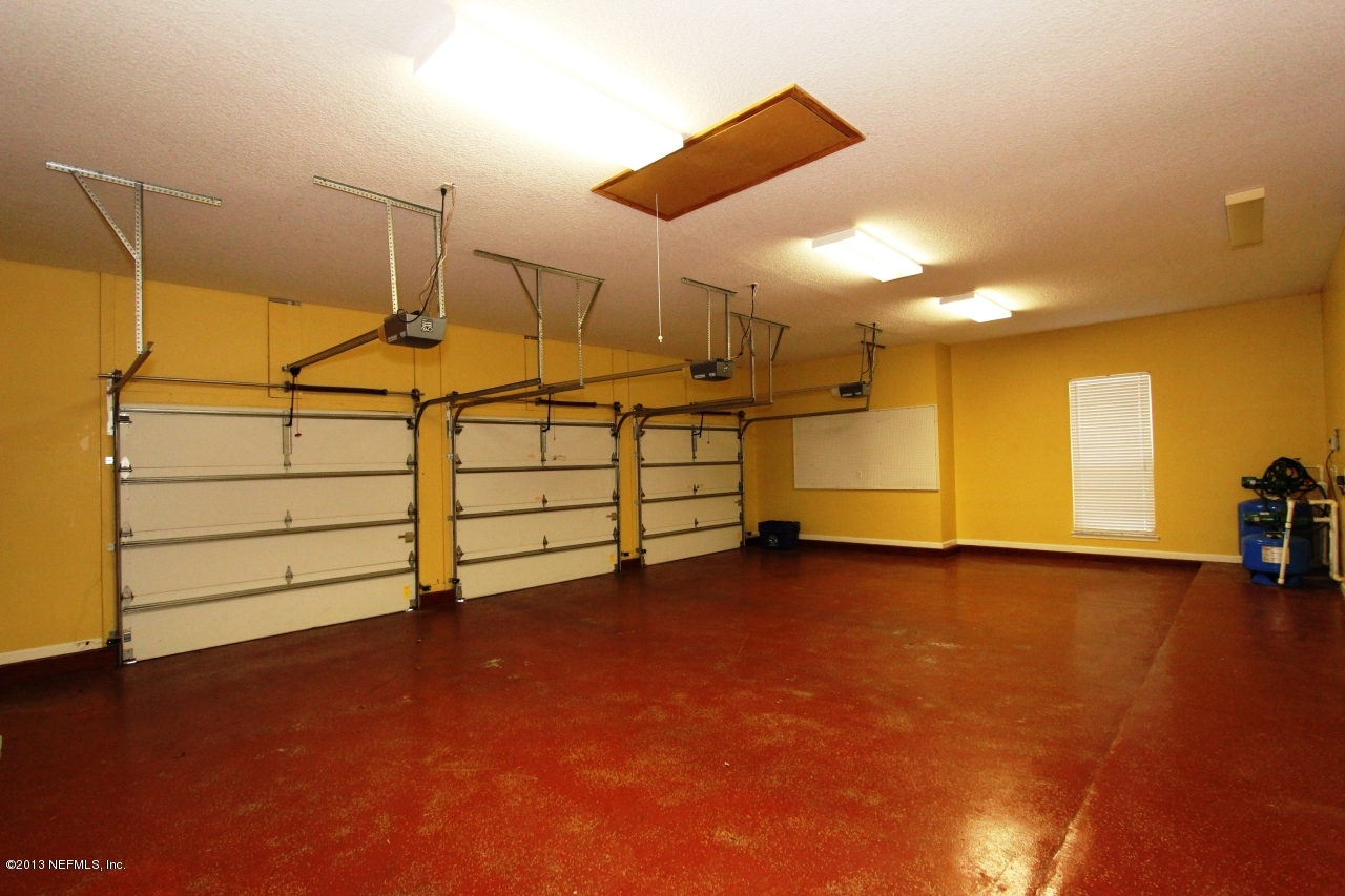 2932 Magnolia Road Orange Park, FL 32065 - Photo 69 of 109 Garage View 2