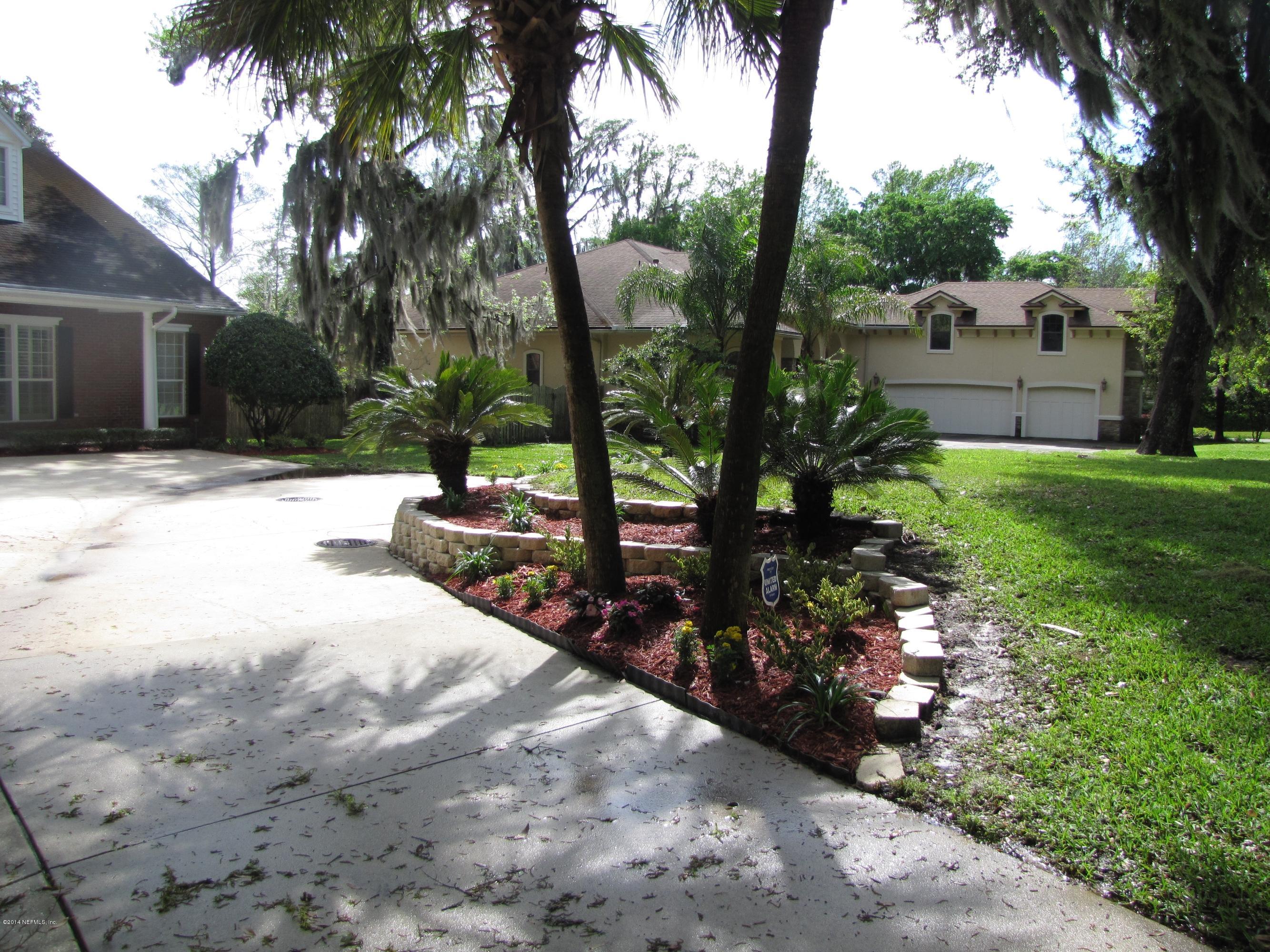 2932 Magnolia Road Orange Park, FL 32065 - Photo 9 of 109 Front Yard 2