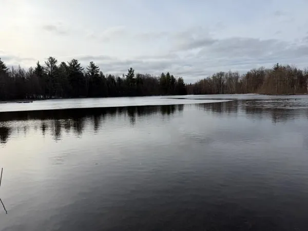 $749,900 | W9041 Airport Road, Crivitz, WI 54114