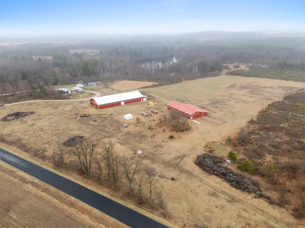 $749,900 | W9041 Airport Road, Crivitz, WI 54114