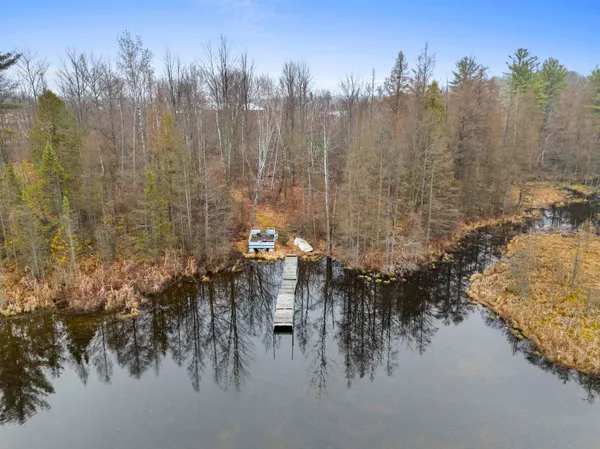 $749,900 | W9041 Airport Road, Crivitz, WI 54114