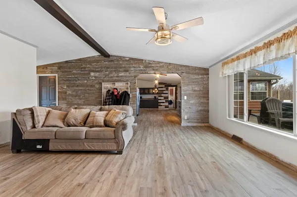 $749,900 | W9041 Airport Road, Crivitz, WI 54114