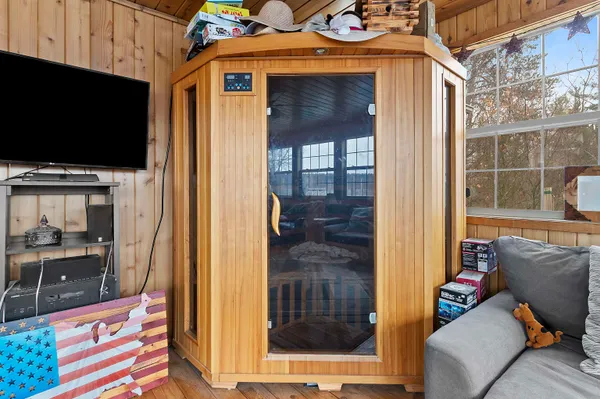 $749,900 | W9041 Airport Road, Crivitz, WI 54114