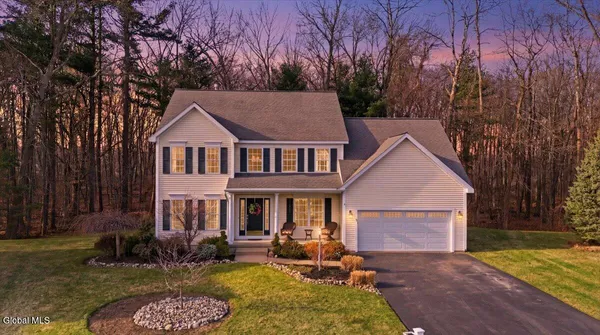 $599,000 | 8 Cathywood Court, Clifton Park, NY 12065